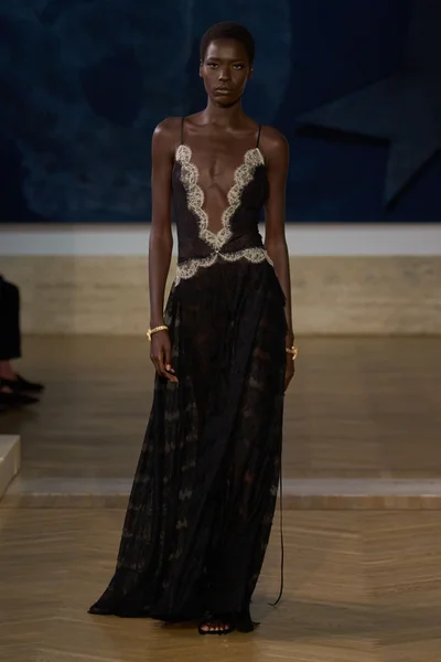 Look 69